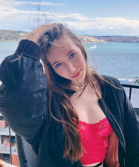 DJ Kronika art model pics