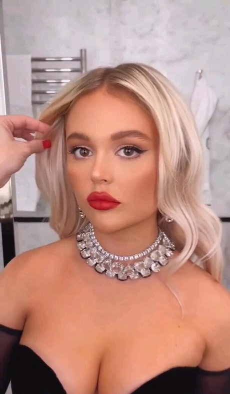 Emily Lind star porn galleries