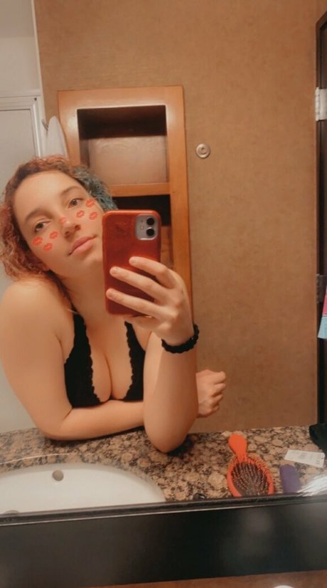 itsyagirlsky model sex picture