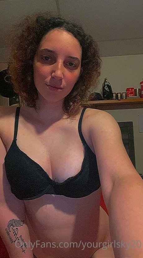 itsyagirlsky xxx model images