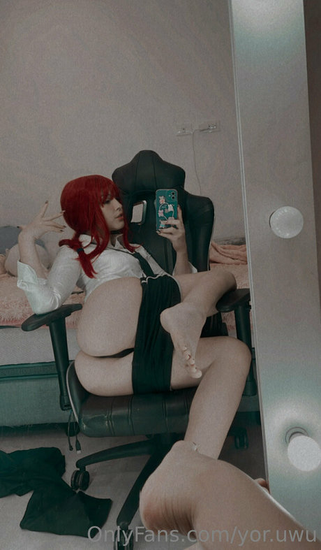 yor uwu erotic actress picture