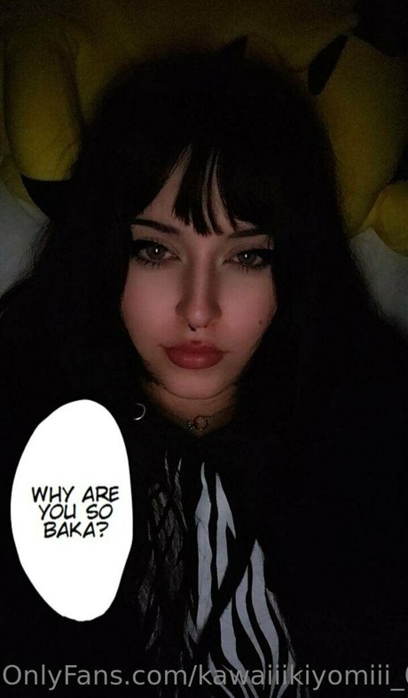 Rue Hernandez model sexy photos