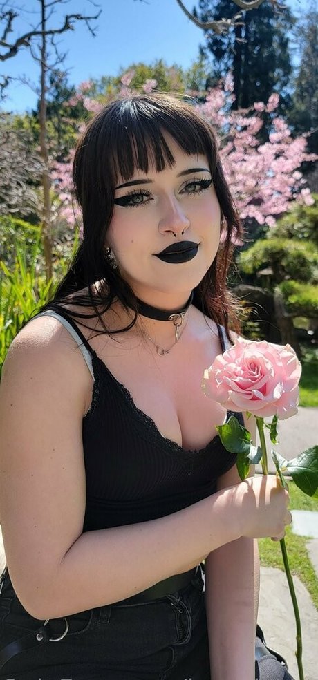 Rue Hernandez star xxx pictures