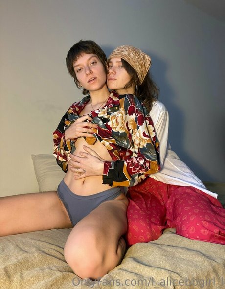 l alicebbgirl l pornstar nude image