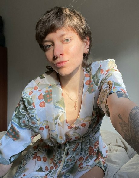 l alicebbgirl l model sex photo