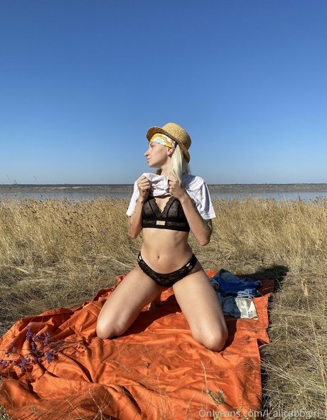 l alicebbgirl l nudes actress picture