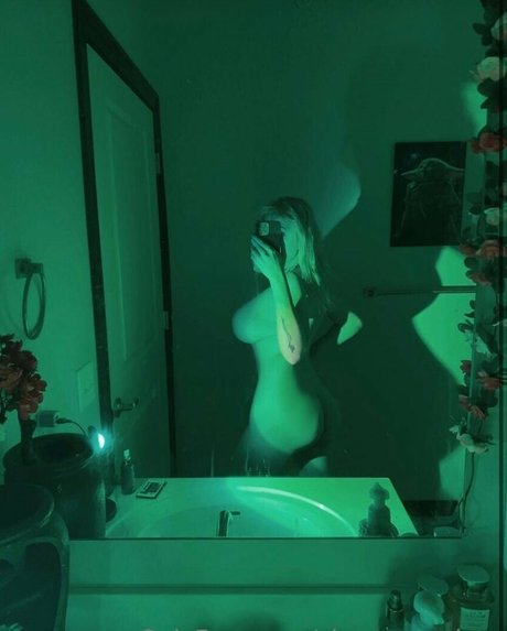 Chewy Waifu nude pornstar pictures