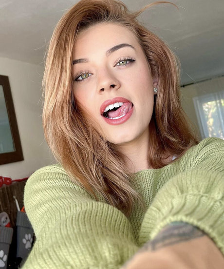 Koala Puffs pornstar beautiful photo