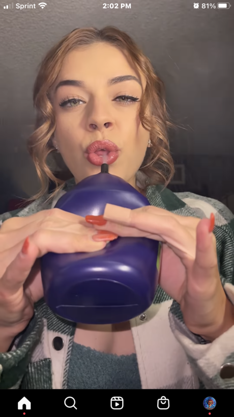 Koala Puffs hot star picture