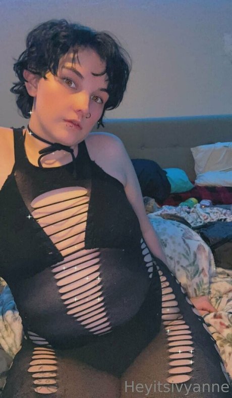 heyitsivyanne sexy pornstar img