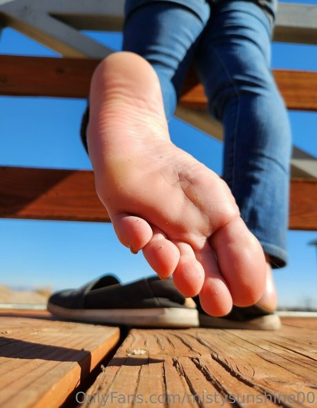 mistysunshine00 model xxx photo