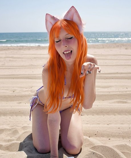 loosh cos pornographic model pic