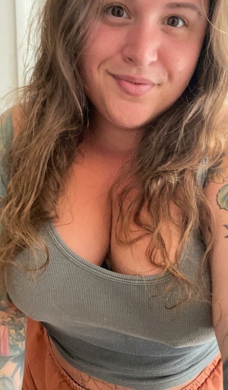 HandfulHeather pornstar naked pics