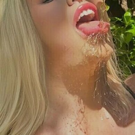 helloweenqueen pornstar sex photo