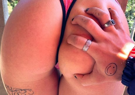 Eaethamy_ pornstar hot photos