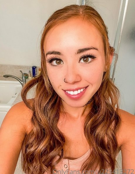 brandibabees nude pornstar photo