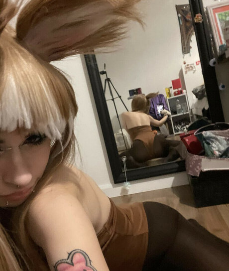 maevetale adult star image