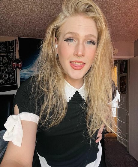 Ghost Romper nudes actress img