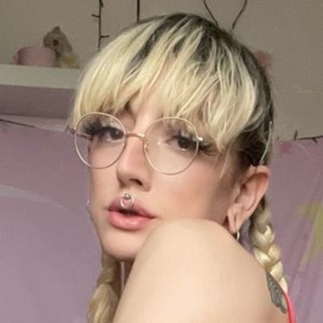 Muassholee top model gallery