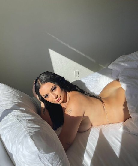 Vanillamace model sex picture