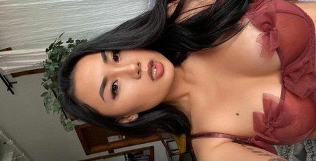 lindaafreckles model erotic photo