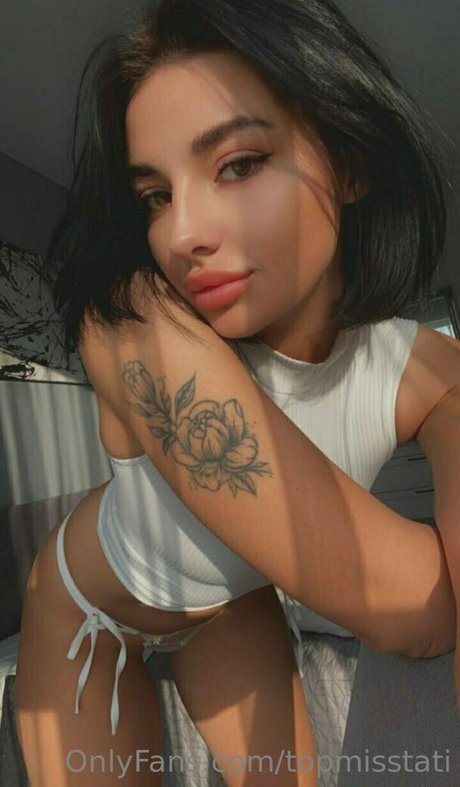 topmisstati exclusive model image