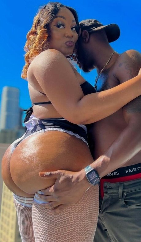 Mimi Curvaceous pornstar exclusive archive