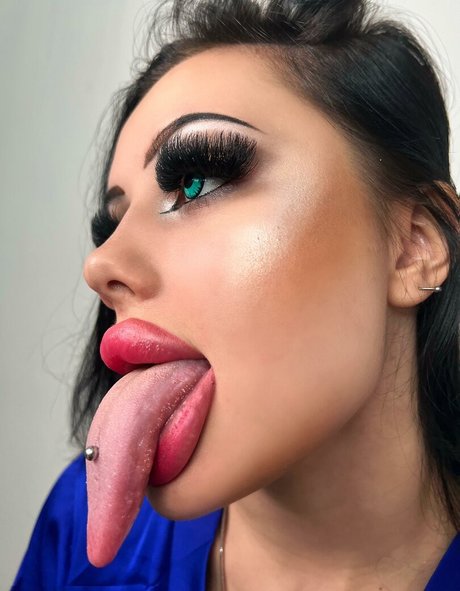 Alison Beth pornstar exclusive pic