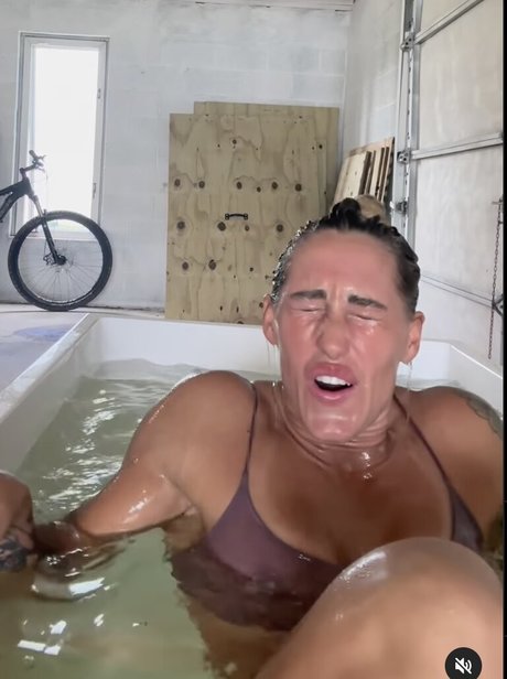 Danielle Brandon nice actress image