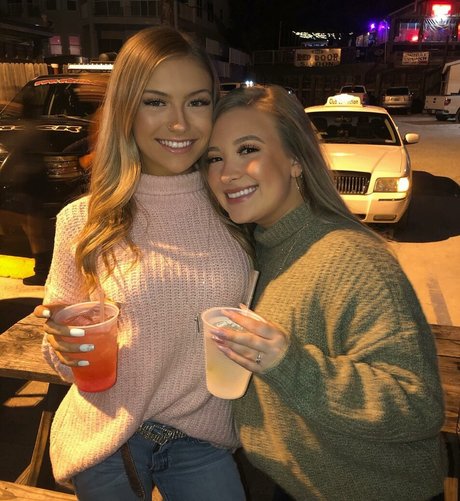 Holly Cloar erotic model pictures