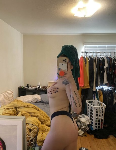 handj0bzbychelle star photo