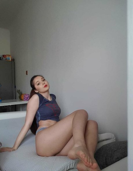 Leisy Lucy model sex pic