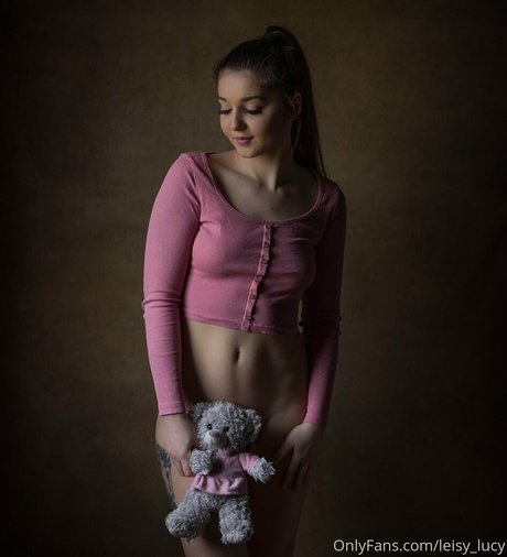 Leisy Lucy star best images