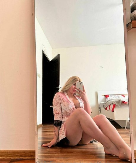 sweetbabyqueen nice model galleries