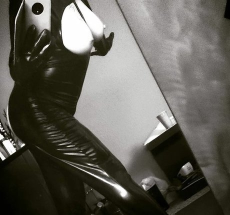 Lovebush1313 star high quality image