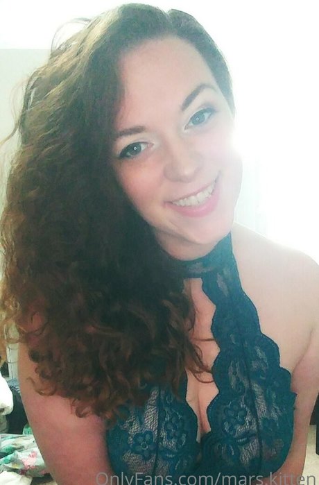 mars kitten model perfect image