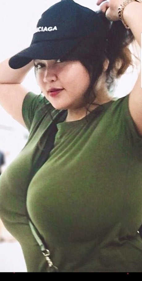 Misschubbybabe model erotic img