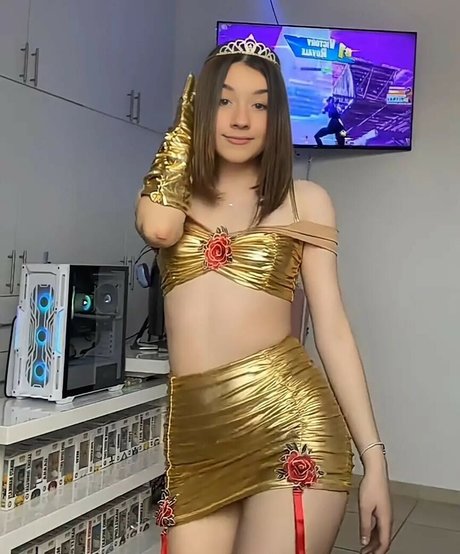 Andy Batiz star erotic galleries