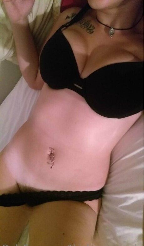 thickmommarie star erotic photo