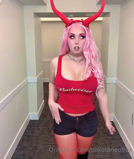 dakotaneofree actress archive