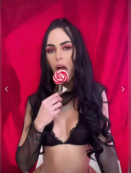 Asleenperezuncut model pretty galleries