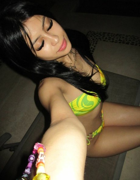 Desiree Montoya porn model image