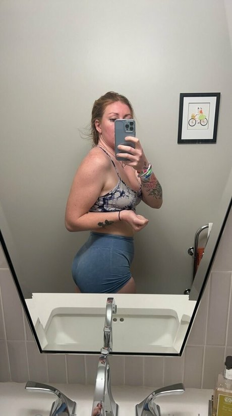 anitaplaya Profile pic