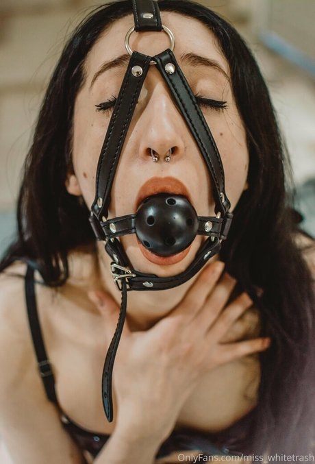 miss whitethrash nice pornstar image