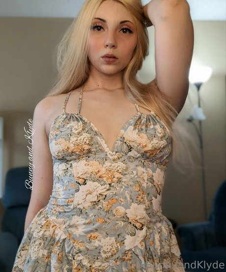 bunnyandklyde exclusive star photos