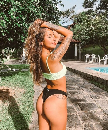 Beatriz Assis art actress pictures