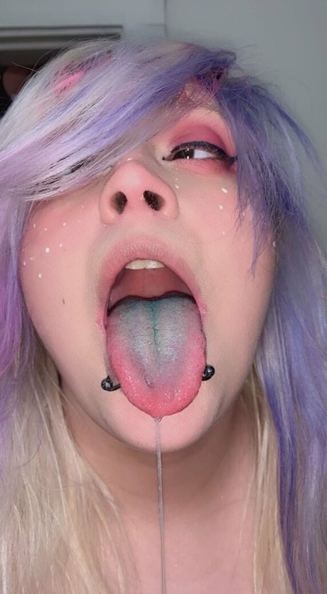 spikezombie star adult pics