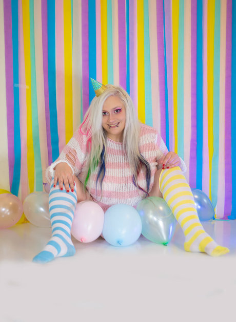 spikezombie model adult images