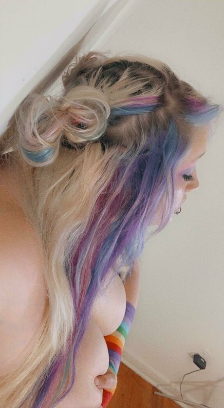 spikezombie nude star picture