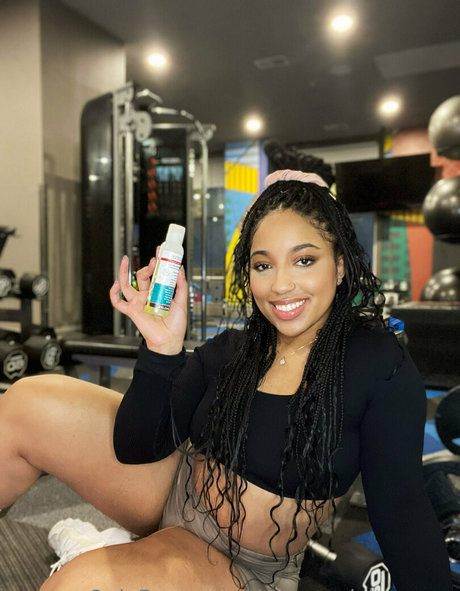 theremedybyreyna hot pornstar picture